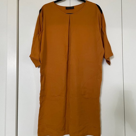 Ochre Manolo Dress by Storm & Marie Size 34 - Picture 4 of 7